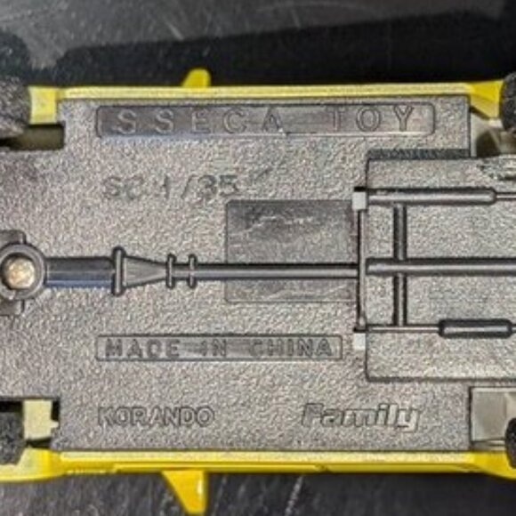 Vintage SSECA Toy Korando Family Bike Bicycle Roof Rack 4WD 1:35 Diecast Vehicle - Picture 8 of 8